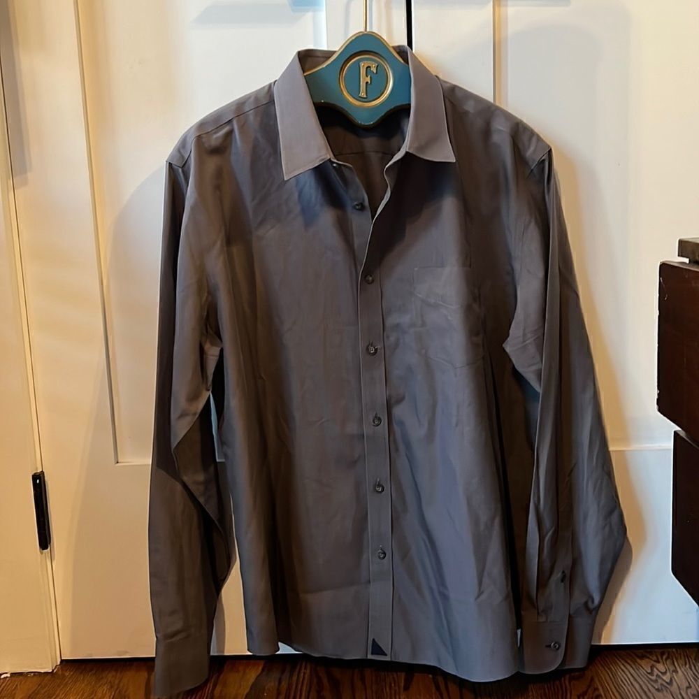 Untuckit Gray Button Down 